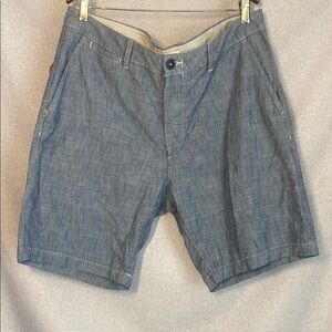 H&M Blue Flat Front Shorts Casual Style. Size 36. New.